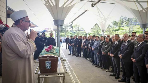 Özgür Özel, Yıldırım'ın Cenaze Töreninde Bulundu