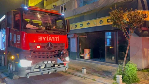 Eskişehir'de Eğlence Mekanında Yangın