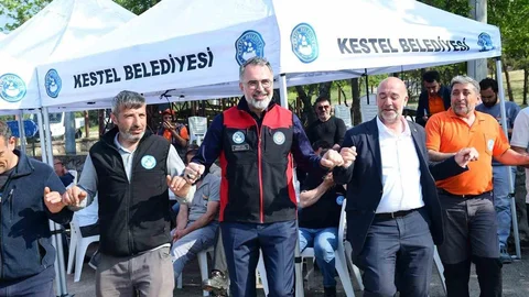 Bursa'da Emek ve Dayanışma Günü Kutlandı