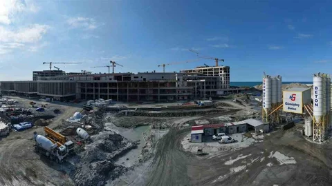 Rize'de Dev Sağlık Tesisi İleriye Taşınıyor