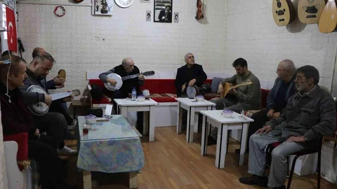 Sivas'ta Müzik Dolu Kahvehane