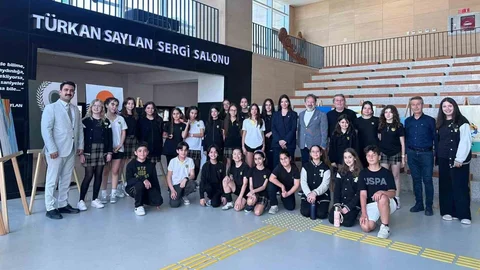 MTK Koleji Ortaokulu'nda Sergi Açıldı