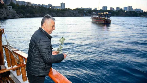 Hıdırellez Dilekleri Antalya'da Denizle Buluşacak
