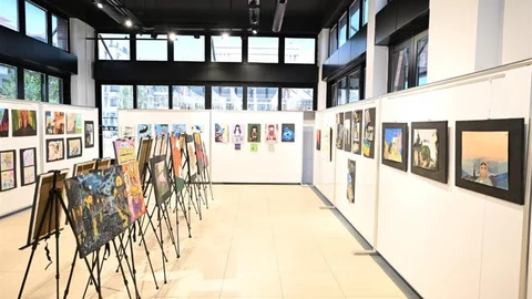 Kartepe'de Lise Öğrencileri Sanat Sergisi Açtı
