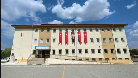 Hisarcık Şehitler Ortaokulu e-Twinning Okulu Oldu