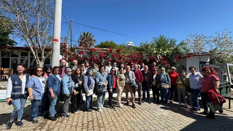 İzmir'de Emeklilere Ücretsiz Gezi Programı
