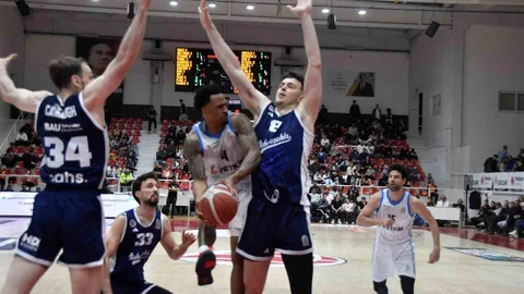 Aliağa Petkimspor Bahçeşehir Koleji'ne Yenildi