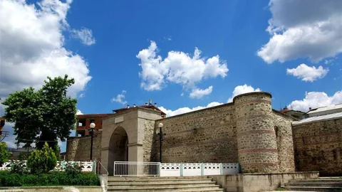 Sinop'taki Tarihi Yapılar Kütüphane Oluyor