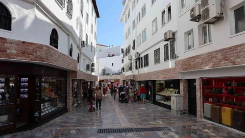 Marmaris Çarşısı'nda Yenileme Çalışmaları Tamamlandı
