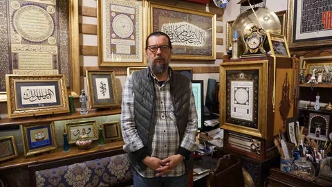 Sabrın Mürekkep İle İmtihanı: Hattat İlkay Kanar'ın Yolculuğu