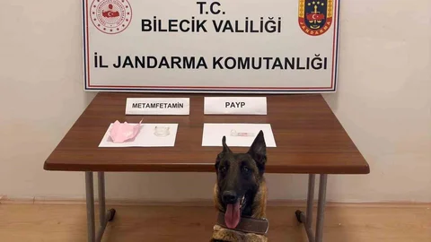 Bilecik'te Durdurulan Araçta Uyuşturucu Bulundu