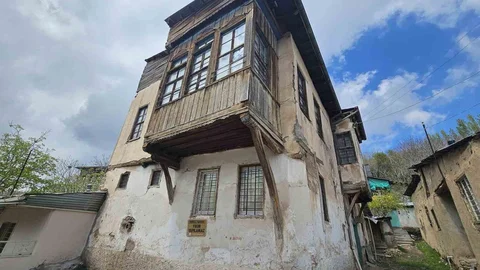 Elazığ'da Tarihi Konak Ziyaretçileri Bekliyor