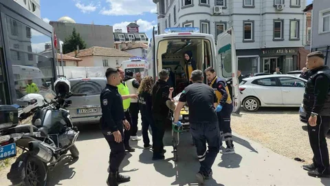 Edirne'de Bıçaklı Kavga: 3 Yaralı