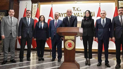Aydın Valiliği'nde Bakan Ersoy Ziyareti