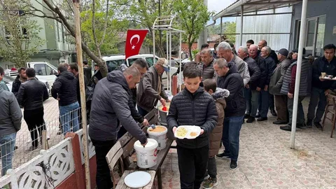 Çanakkale'de Geleneksel Köy Hayrı Yapıldı