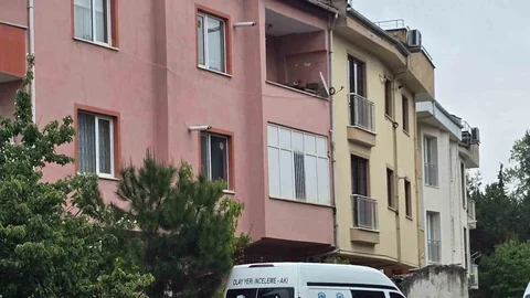 Bursa'da Öğretmen Evinde Ölü Bulundu