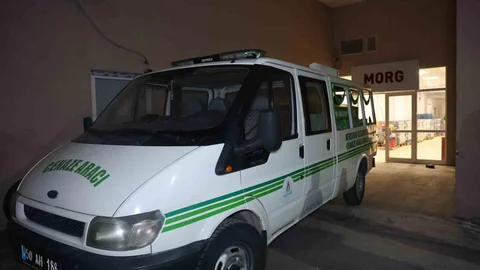 Eşini Öldüren Kişi Hastanede Hayatını Kaybetti