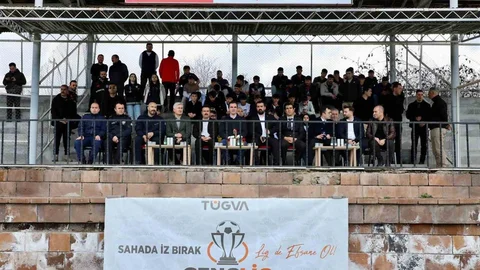 Ahlat'ta Liseler Arası Bölge Maçları Başladı