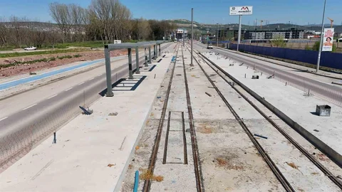 İzmit-Kartepe Tramvay Hattı'nda Raylar Birleşti