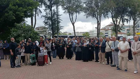 Manavgat'ta Hacı Adayları Uğurlandı