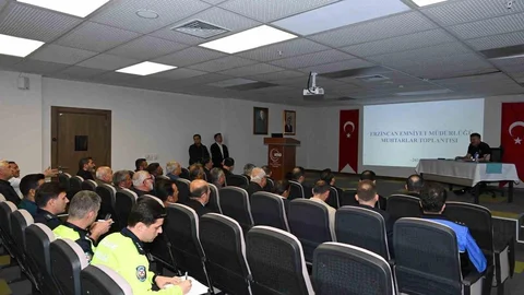 Erzincan'da Muhtarlarla Güvenlik Toplantısı Yapıldı
