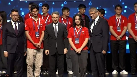 Erzincan'daki BİLSEM Öğrencileri Ödül Aldı