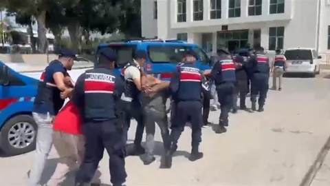 Adana'da Suç Örgütüne Operasyon Yapıldı