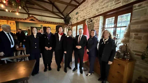 MHP Kuşadası Yeni Yönetimini Tanıttı
