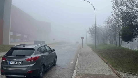 Bolu’da Yoğun Sis Etkili Oldu