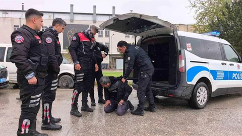 Ehliyetsiz Motosiklet Sürücüsü Biber Gazı Yedi