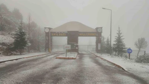Manisa'da Mayıs Ayında Kar Yağdı