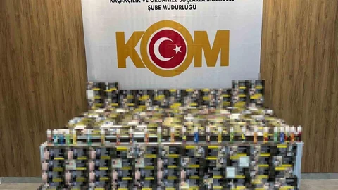 Samsun'da Kaçak Makaron Ele Geçirildi