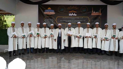 Diyarbakır’da Hafızlar Mezuniyet Töreni