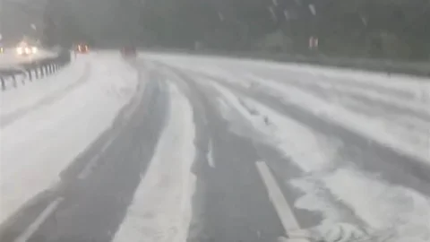 Antalya'da Mayıs'ta Kar ve Dolu Yağışı