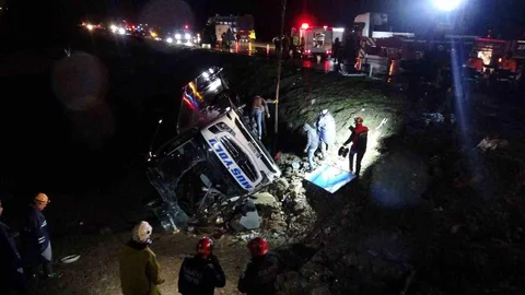 Malatya'da Trafik Kazası: 3 Ölü, 22 Yaralı