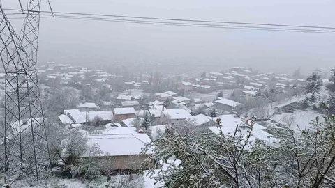 Adana'da Mayıs Ayında Kar Yağışı