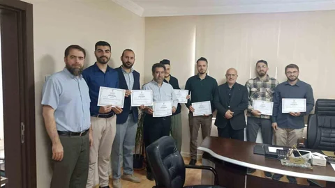 Kütahya Emet'te Din Görevlilerine Eğitim Kursu Sonuçlandı