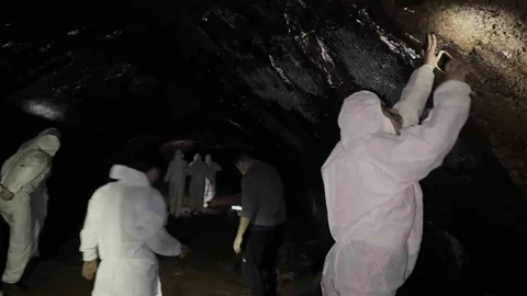 Hatay'da Lav Tüpü Mağarası Keşfi