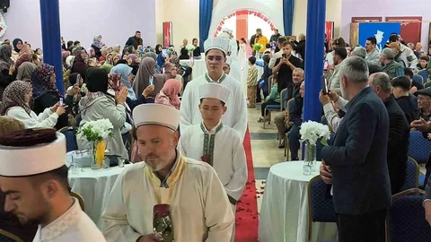 Anamur'da Hafızlık İcazet Töreni Düzenlendi