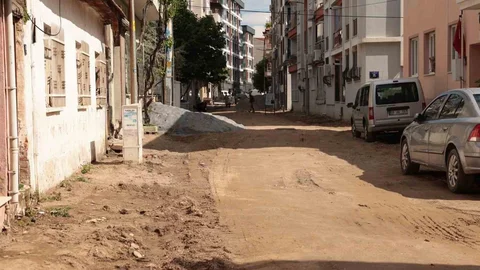 İncirliova'da Yol Çalışmaları Devam Ediyor