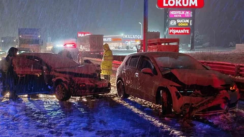 Afyonkarahisar'da Zincirleme Kaza