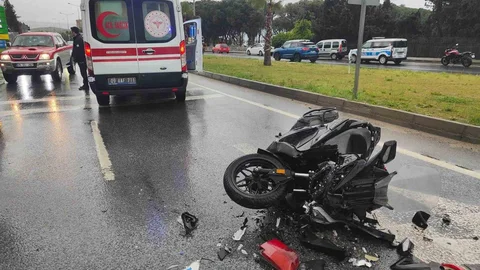 Kuşadası'nda Motosiklet Kazası