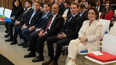 Emine Sabancı Kamışlı İzmir'de Buluştu