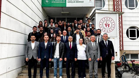 Aydın'da Rektör Kent Öğrenci Sorularını Yanıttı