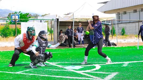Aydın'da Softbol Şampiyonası Başladı
