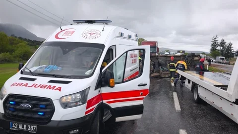 Beyşehir’de Devrilen Minibüs Kazası