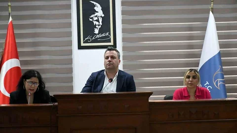 Kuşadası'nda Belediye Meclisi Toplantısı Gerçekleşti