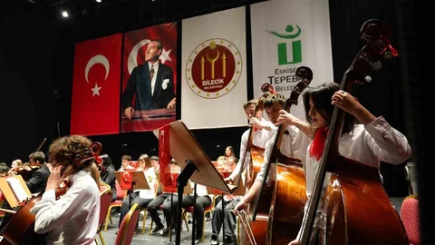 Çocuk Senfoni Orkestrası Konseri Bilecik'te Gerçekleşti