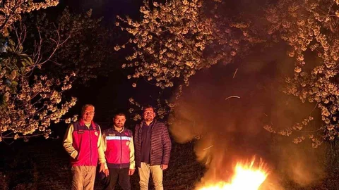 Afyonkarahisar'da Üreticiler Zirai Dona Karşı Mücadele Ediyor
