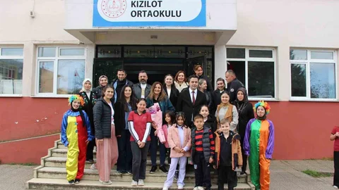 Samsun’da Bir Kitap Bir Gülümseme Etkinliği